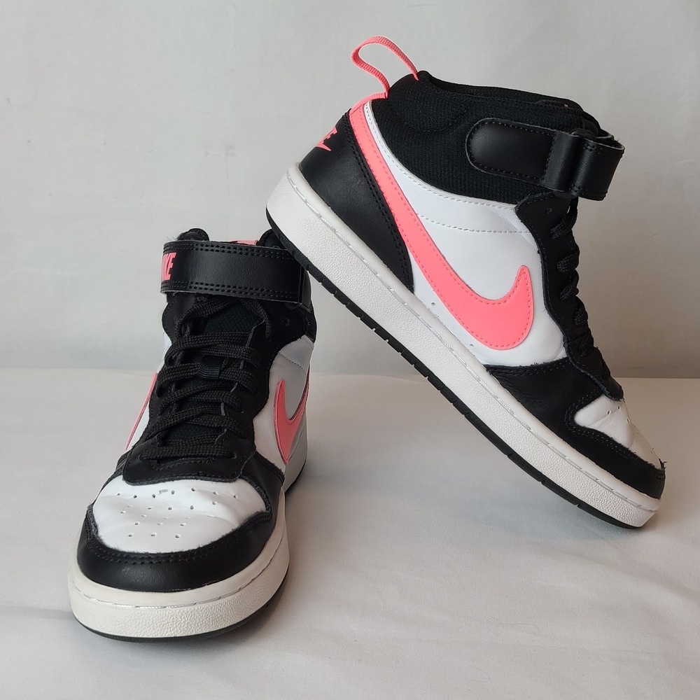 Nike High-top Basketball Court Shoes CD 7782-005 Youth Size 4Y